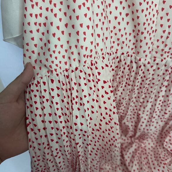 NWOT Eloquii pleated cold shoulder with hearts dress plus size 16 - Picture 7 of 11